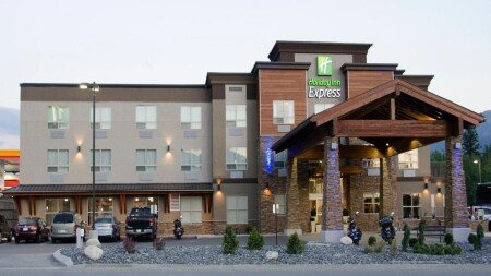 Hotel with jacuzzi