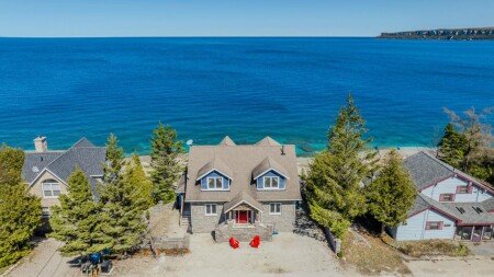 House 4 bedrooms, with jacuzzi