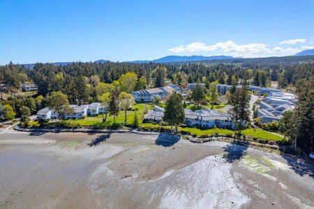 House 6 guests, with jacuzzi