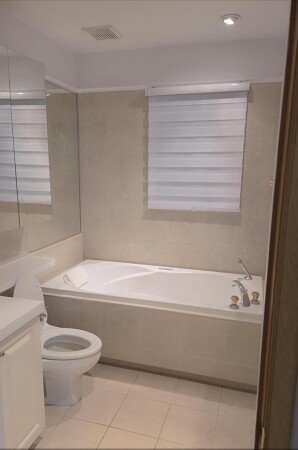 Casa 4 habitaciones, con aire acondicionado