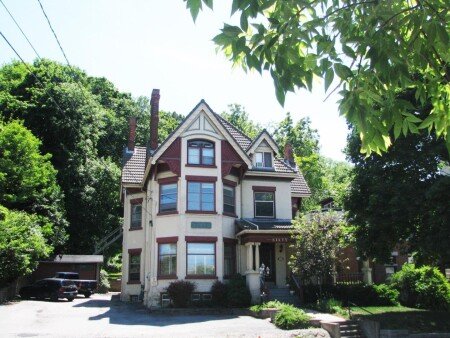 Bed and breakfast 1 bedroom, with air conditioning