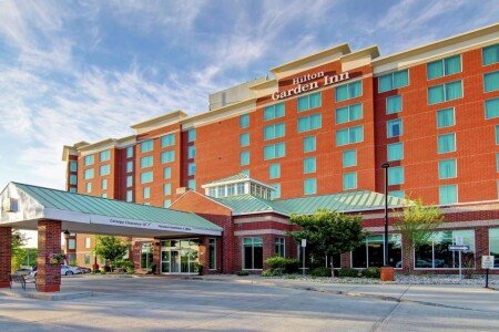 Hotel with jacuzzi