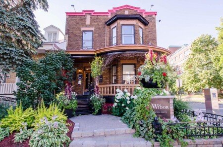 Bed and breakfast 4 guests, with garden