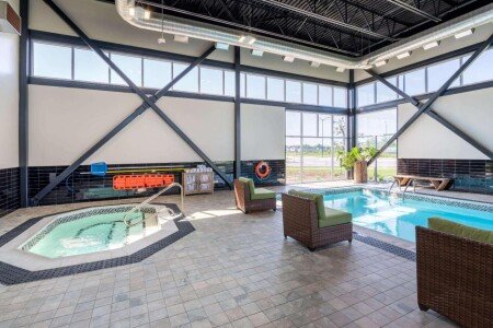 Hotel with jacuzzi