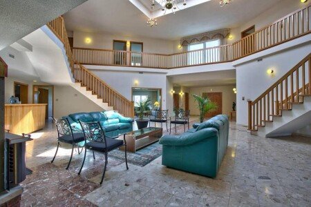 Villa 5 bedrooms, with pool