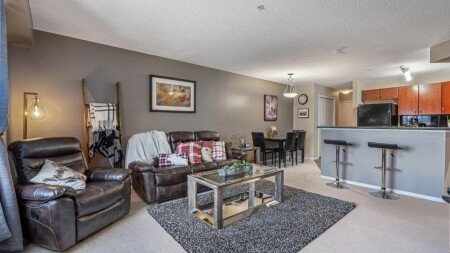 House 2 bedrooms, with pool