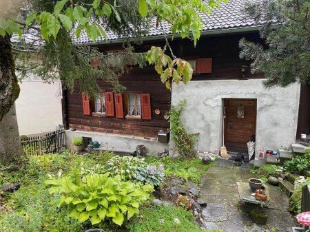 Casa 4 camere, con giardino