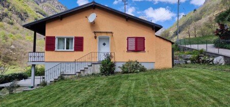 Casa 3 camere, con giardino