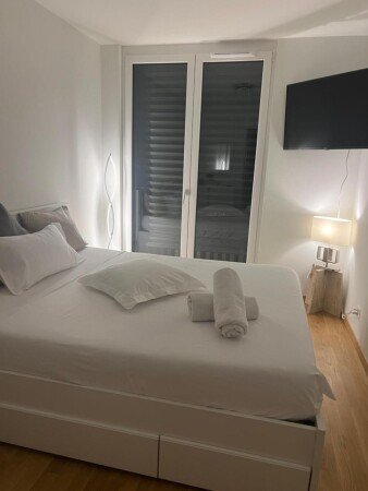 Bed and breakfast 1 bedroom, with air conditioning