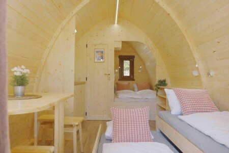 Camping / Mobil Home 1 chambre, avec jardin