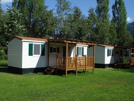 Camping / Mobil Home 2 chambres, avec jardin