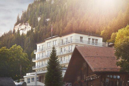 Hotel mit Pool