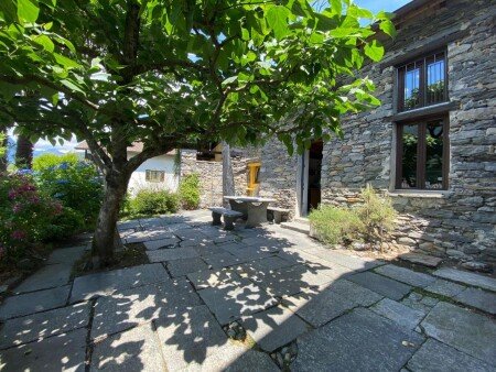 Casa 2 camere, con giardino