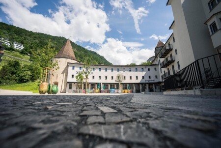 Hostal 6 huéspedes, con jardín