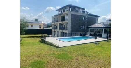 Apartment 6 guests, with pool