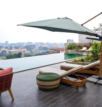 Hotel mit Pool