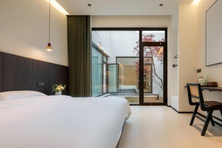 Bed and breakfast 23 guests, with garden