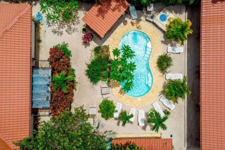 Villa 3 bedrooms, with pool