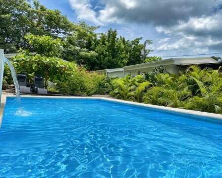 Casa 2 huéspedes, con piscina