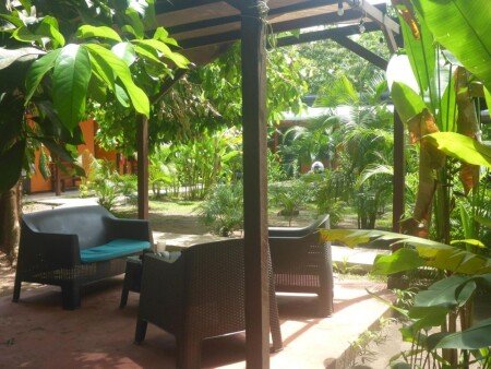 Hostal 5 huéspedes, con jardín
