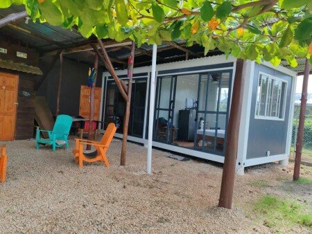Casa 2 habitaciones, con aire acondicionado