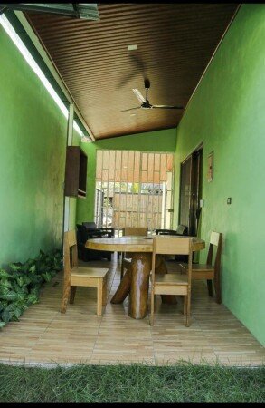 Casa 2 habitaciones, con jardín