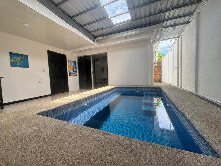 Casa 2 habitaciones, con piscina