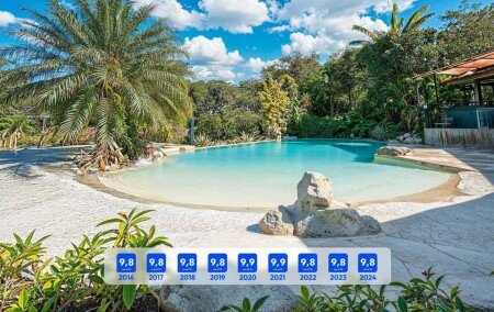 Bed and breakfast 4 guests, with pool