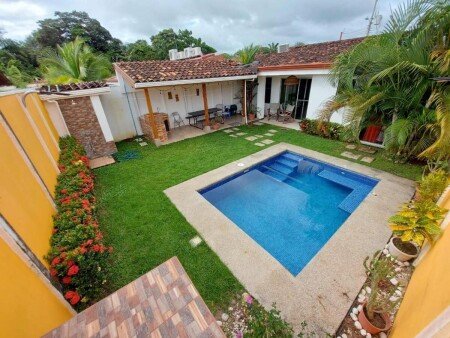 Casa 6 huéspedes, con piscina