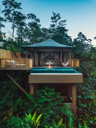 Unique house 6 guests, with jacuzzi