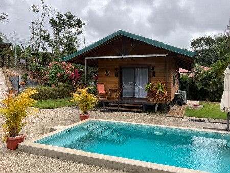 Casa 2 habitaciones, con piscina