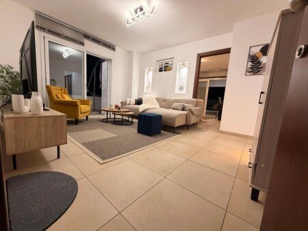 Apartment 3 bedrooms, with garden