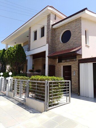 Casa 3 habitaciones, con gimnasio