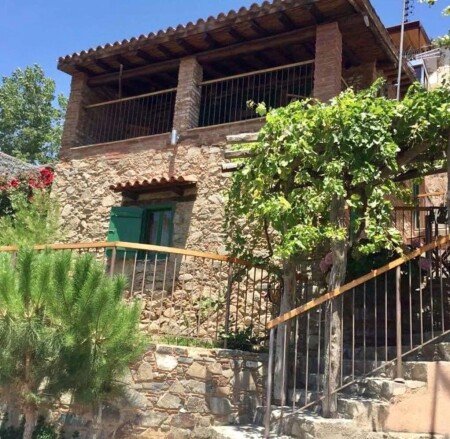 Bed and breakfast 6 guests, with jacuzzi