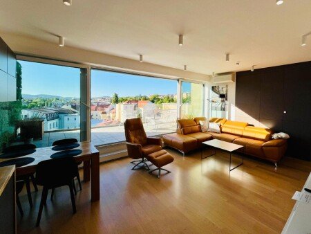 Wohnung 1 Schlafzimmer, mit Klimaanlage