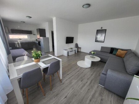 Appartement 2 chambres, avec jardin