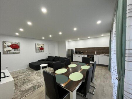 Wohnung 7 Gäste, mit Garten