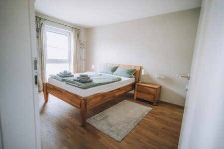 Wohnung 2 Schlafzimmer, mit Garten