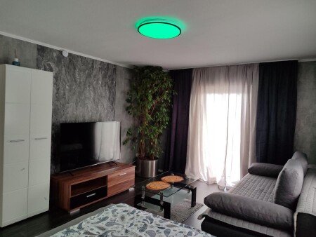 Wohnung 3 Schlafzimmer, mit Garten