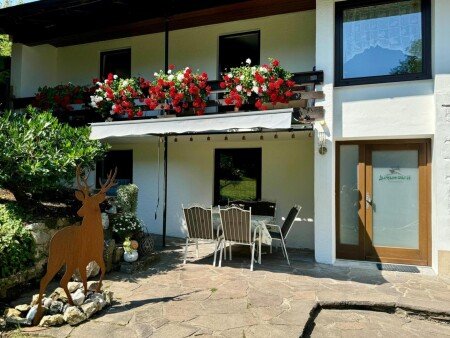 Wohnung 2 Schlafzimmer, mit Garten