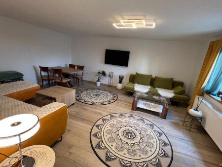 Wohnung 2 Schlafzimmer, mit Garten