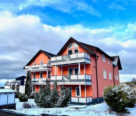 Wohnung 3 Schlafzimmer, mit Garten
