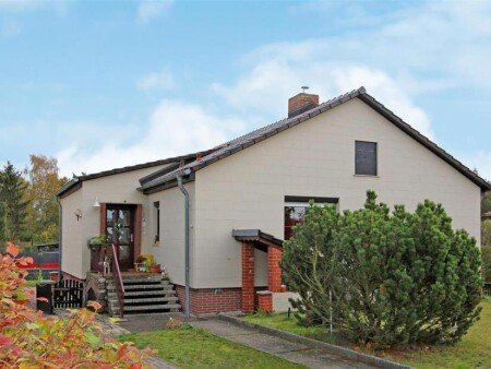 Wohnung 2 Schlafzimmer, mit Garten