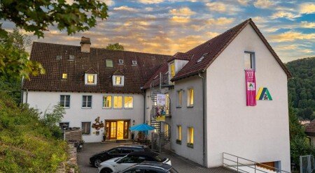 Hostel 7 Gäste, mit Garten
