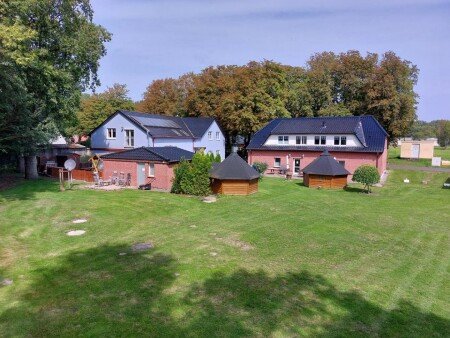 Ferienhaus 8 Schlafzimmer, mit Garten