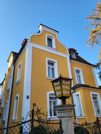 Hotel mit Garten