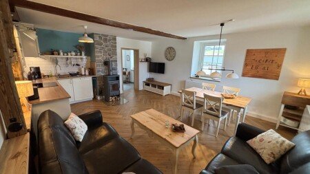 Wohnung 2 Schlafzimmer, mit Garten