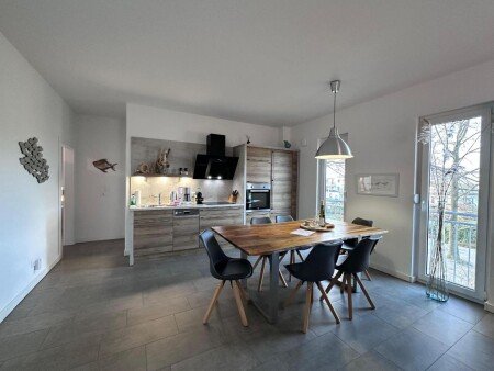 Wohnung 3 Schlafzimmer, mit Garten