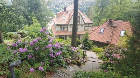 Wohnung 4 Schlafzimmer, mit Garten