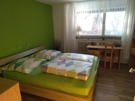 Wohnung 2 Schlafzimmer, mit Garten